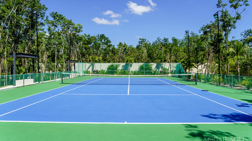 Cancha de tennis Valenia Club Residencial en Playa del Carmen