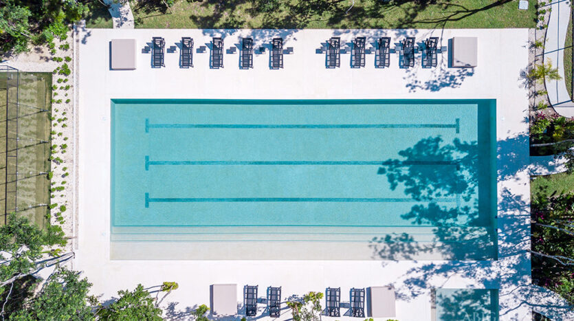 Vista área piscina Valenia Club Residencial